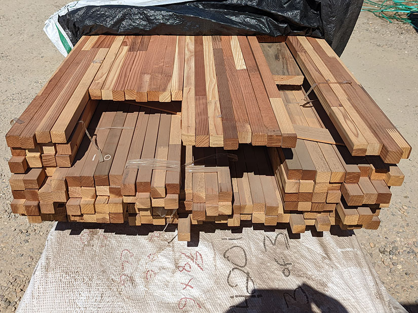  Redwood 2"x2"